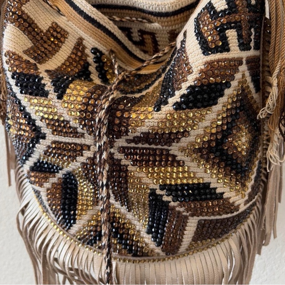 Wayuu Handwoven Fringe Bucket Bag | Boho Festival Crossbody | Handmade Colombia - Picture 4 of 7